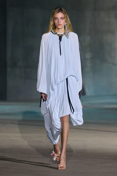 Look 51